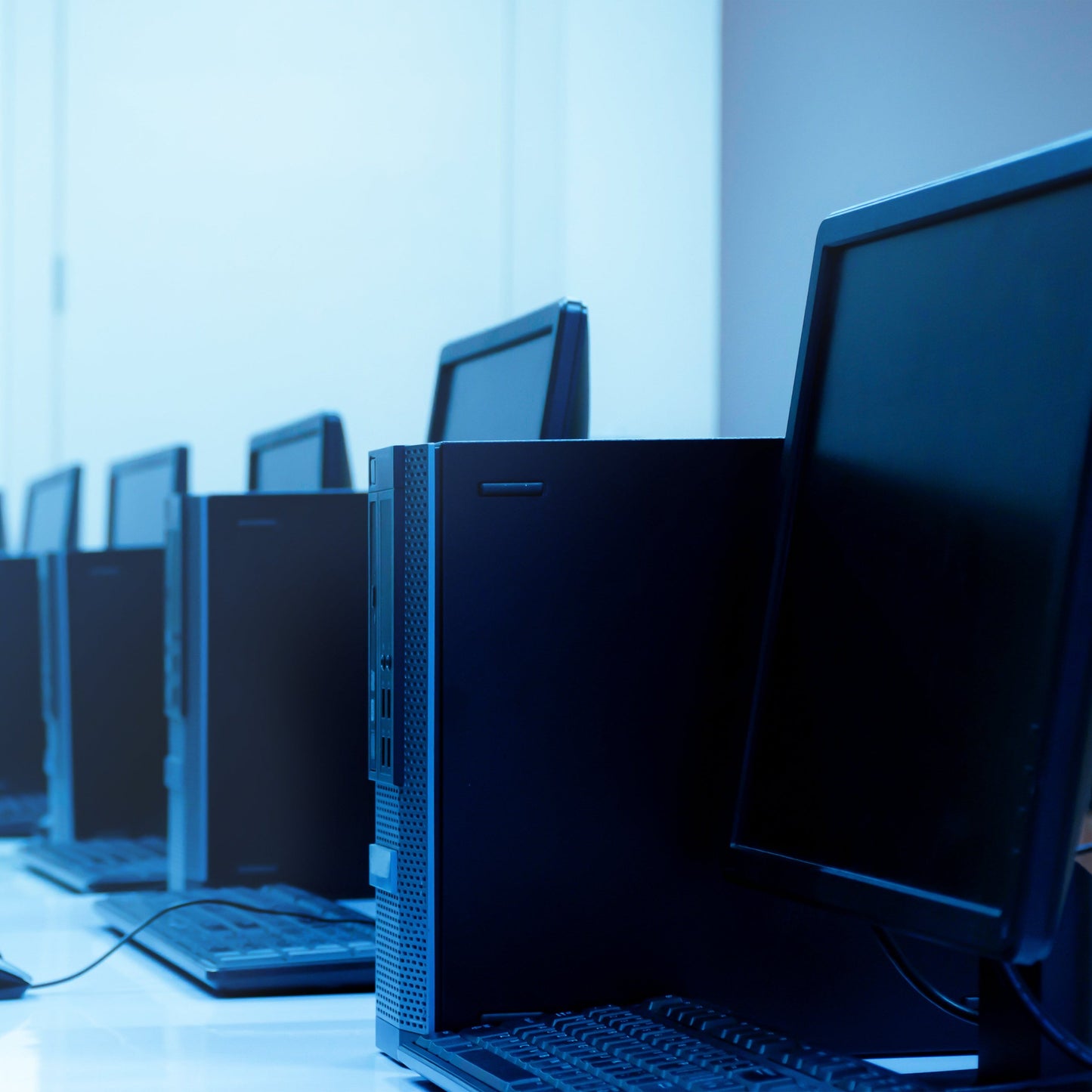 Service d'installation sur site + Pack Dell Pro Micro avec support de base Dell